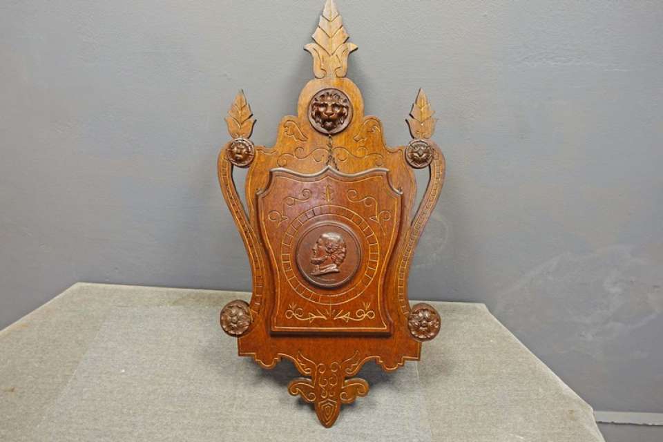 Victorian Wall Hanging Magazine Holder or Rack with Shakespeare &amp; Lion